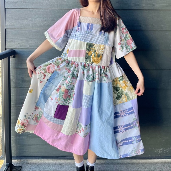 Handmade Patchwork Rose Canvas Dress SKU 01176 - Picture 14 of 16